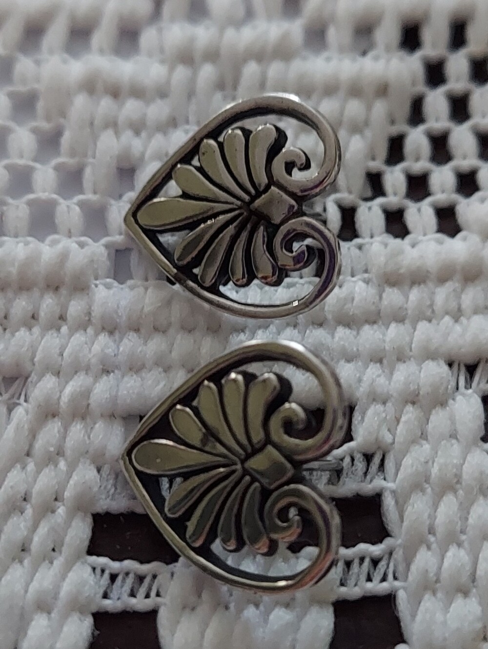 Sterling Silver Filigree Heart Posts - Picture 2 of 5